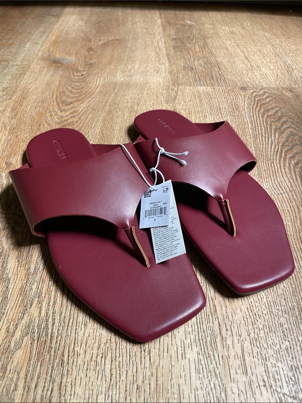 Old Navy Women's Burgundy Toe-Post Slide Sandals